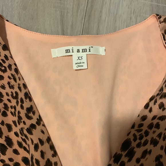 Miami (Francesca’s) Pink Leopard Print Dress Size XS - Picture 2 of 3